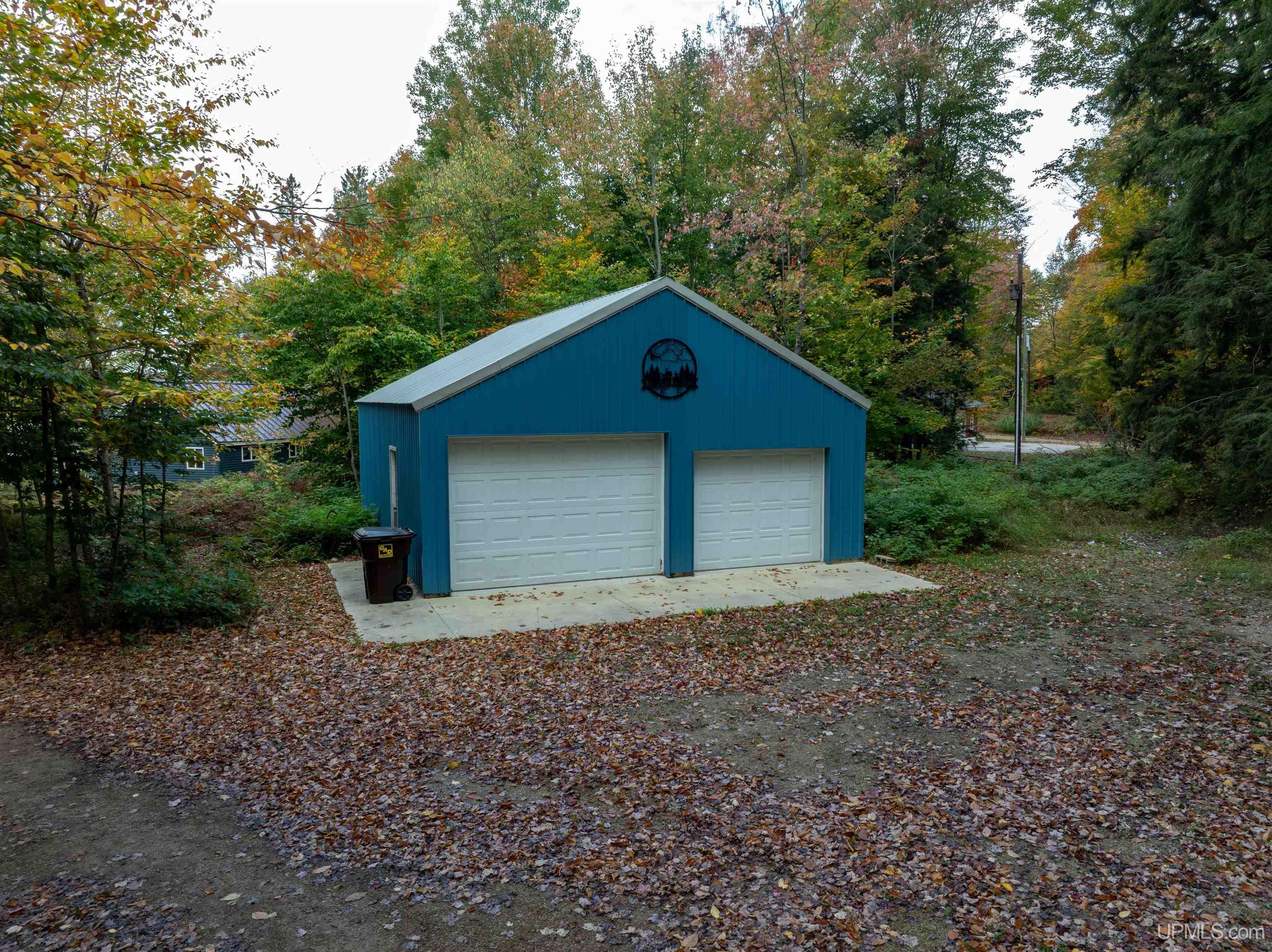 3865 Peninsula Point Road Munising, MI 49862 - Photo 46 of 88