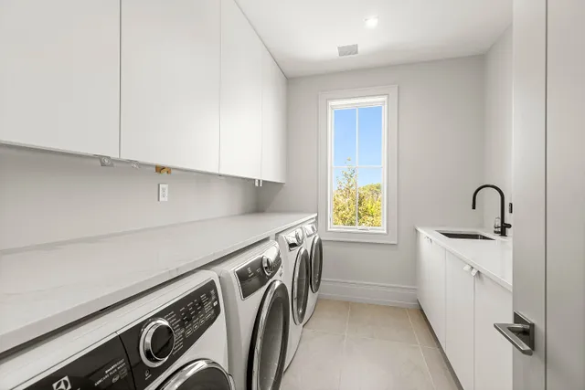 $350,000 | 148 Head Of Pond Road, Water Mill, NY 11976