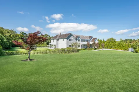 148 Head Of Pond Road, Water Mill, NY 11976