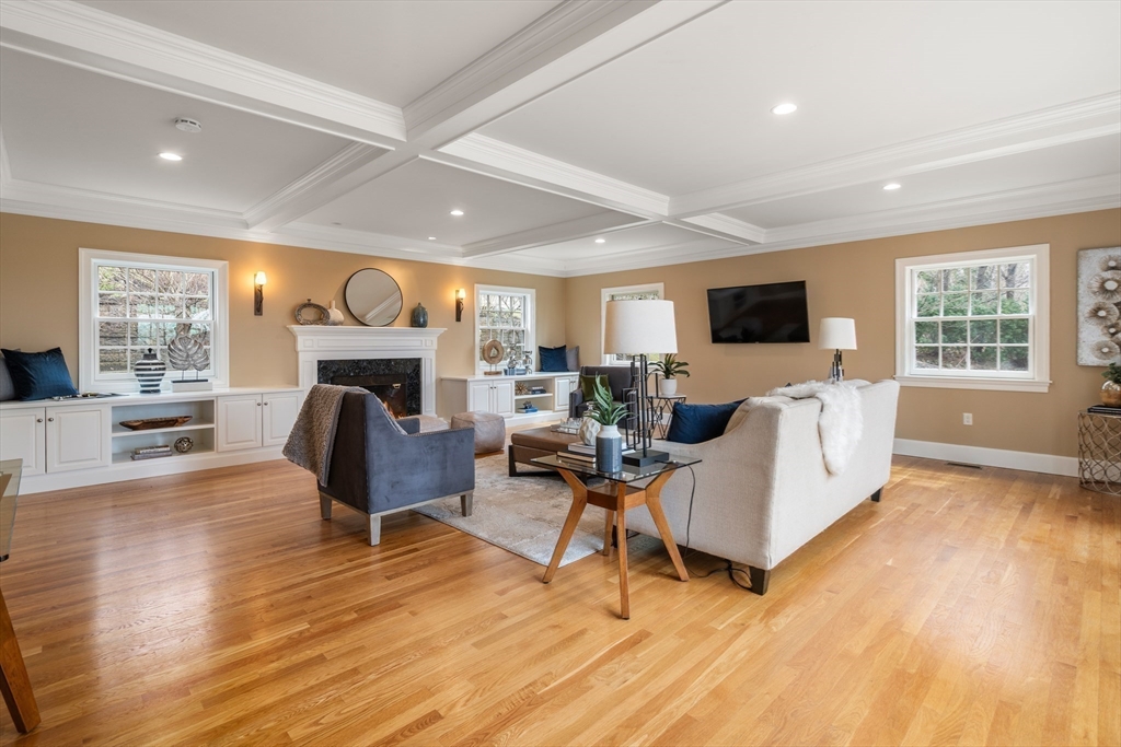 83 Wachusett Road Needham, MA 02492 - Photo 7 of 23