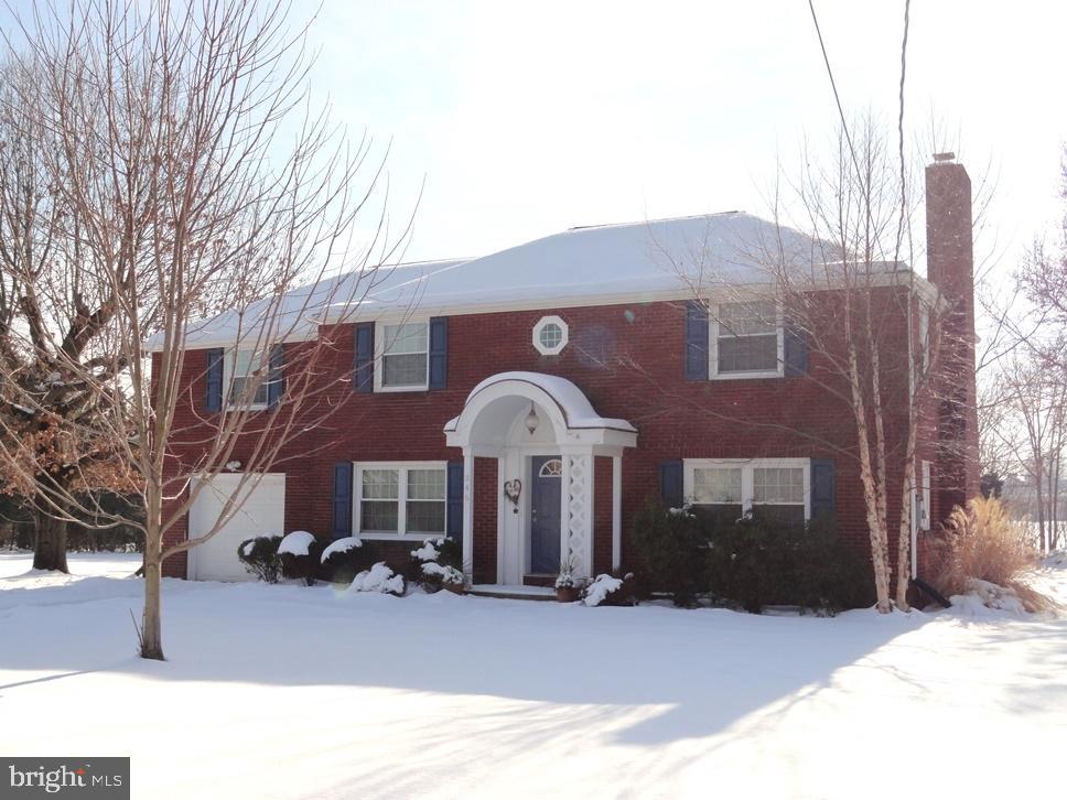 346 East Roseville Road Lancaster, PA 17601 - Photo 1 of 28 Gallery Image 1