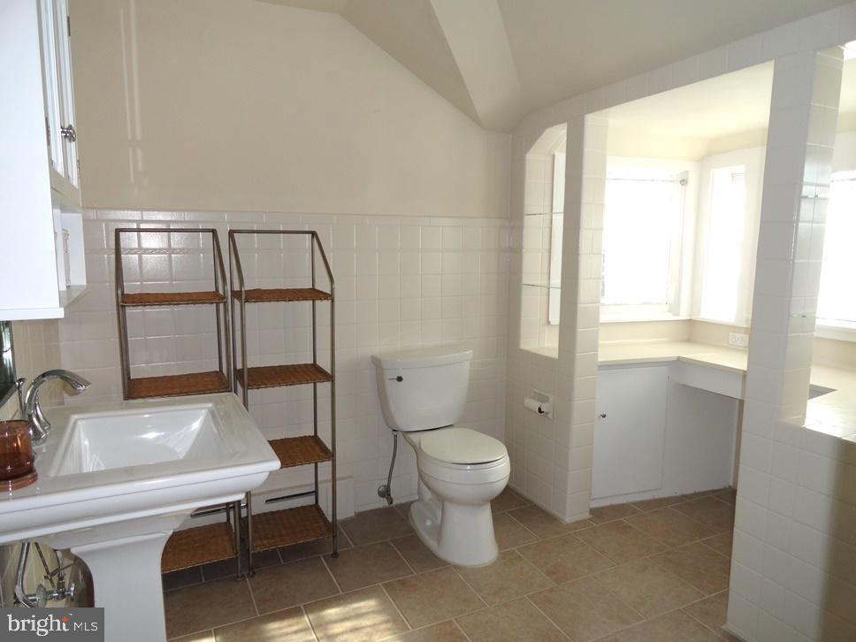 346 East Roseville Road Lancaster, PA 17601 - Photo 23 of 28 Gallery Image 23