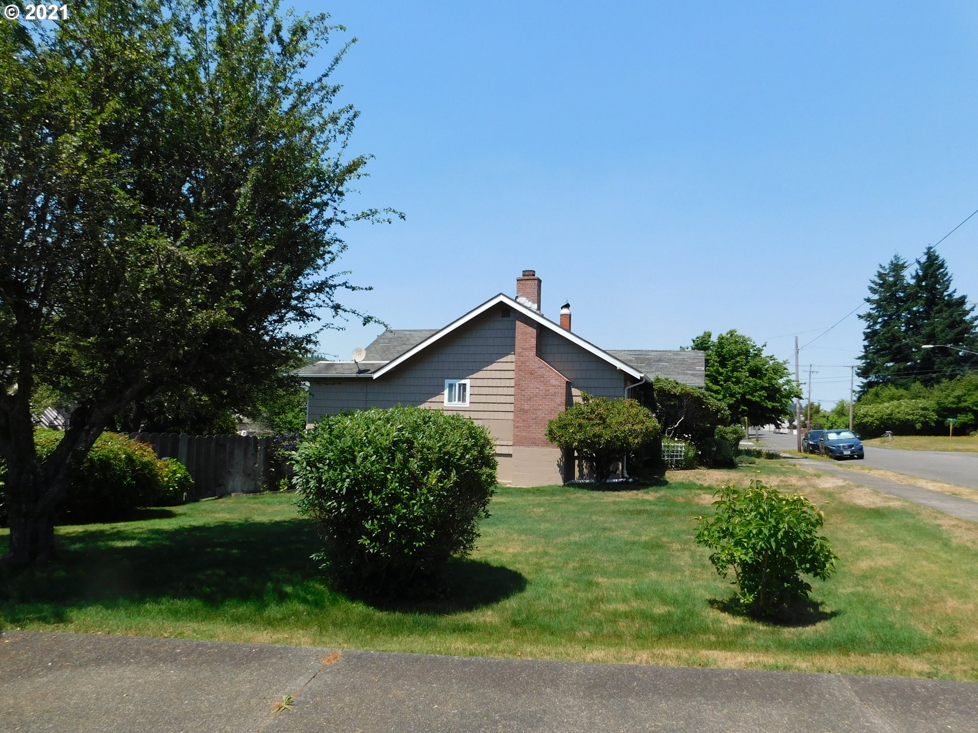 614 5th Street Myrtle Point, OR 97458 - Photo 3 of 28 Gallery Image 3