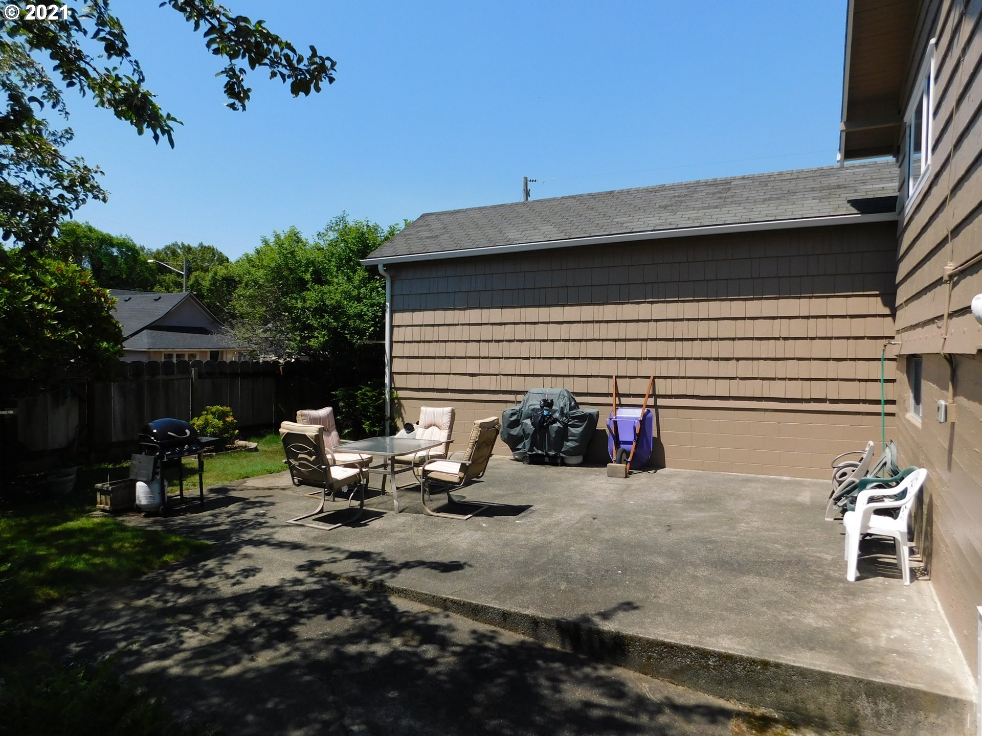 614 5th Street Myrtle Point, OR 97458 - Photo 24 of 28 Gallery Image 24