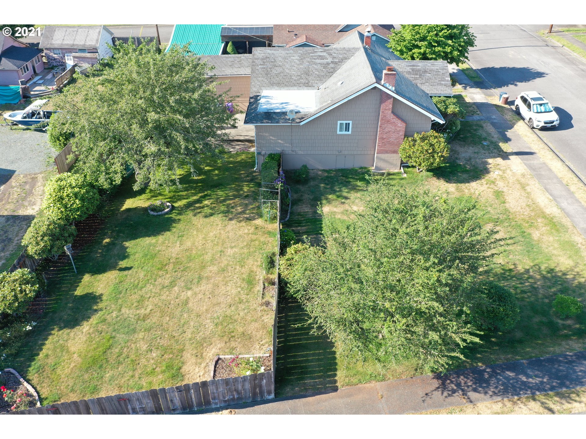 614 5th Street Myrtle Point, OR 97458 - Photo 4 of 28 Gallery Image 4