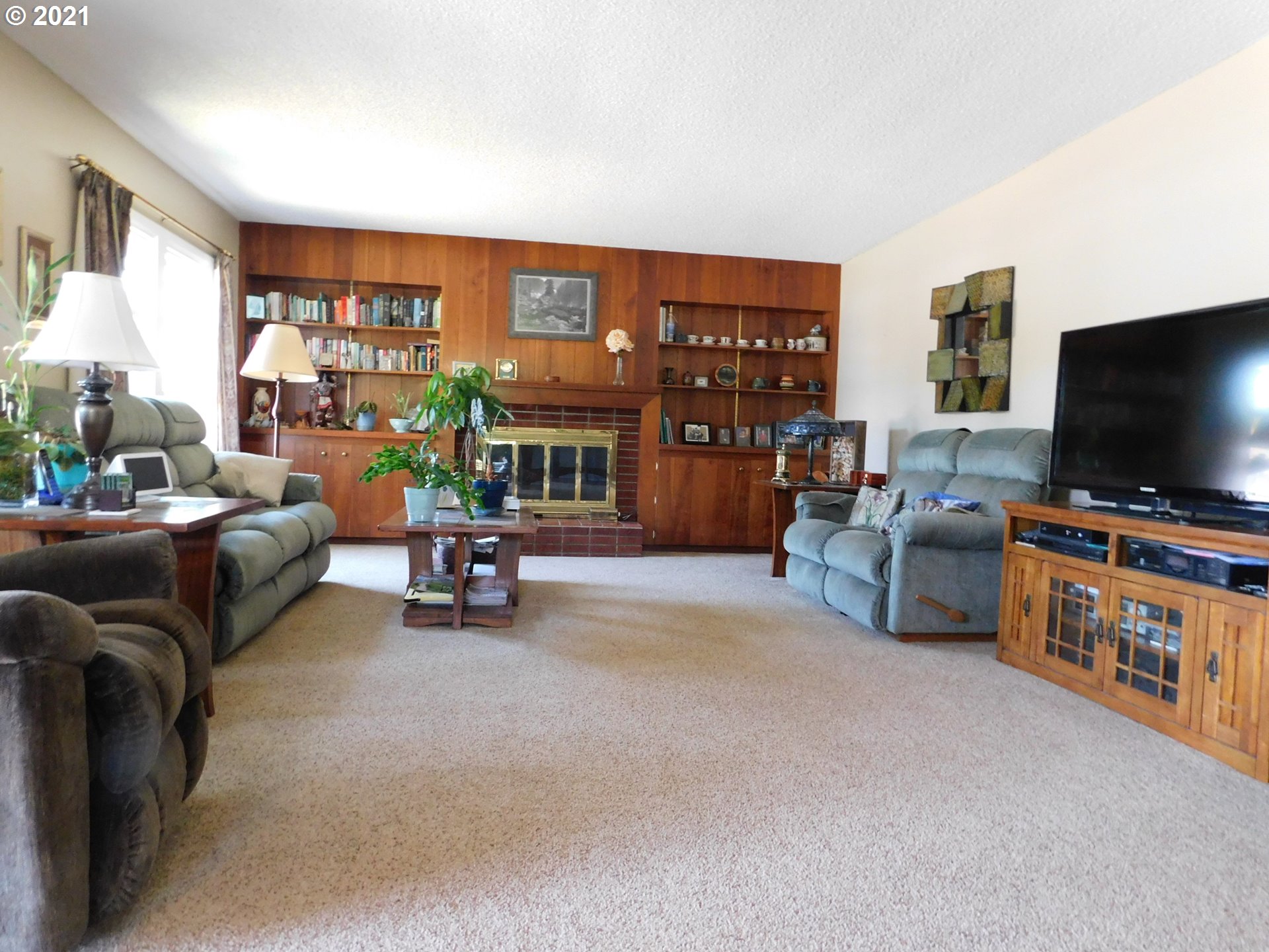 614 5th Street Myrtle Point, OR 97458 - Photo 5 of 28 Gallery Image 5