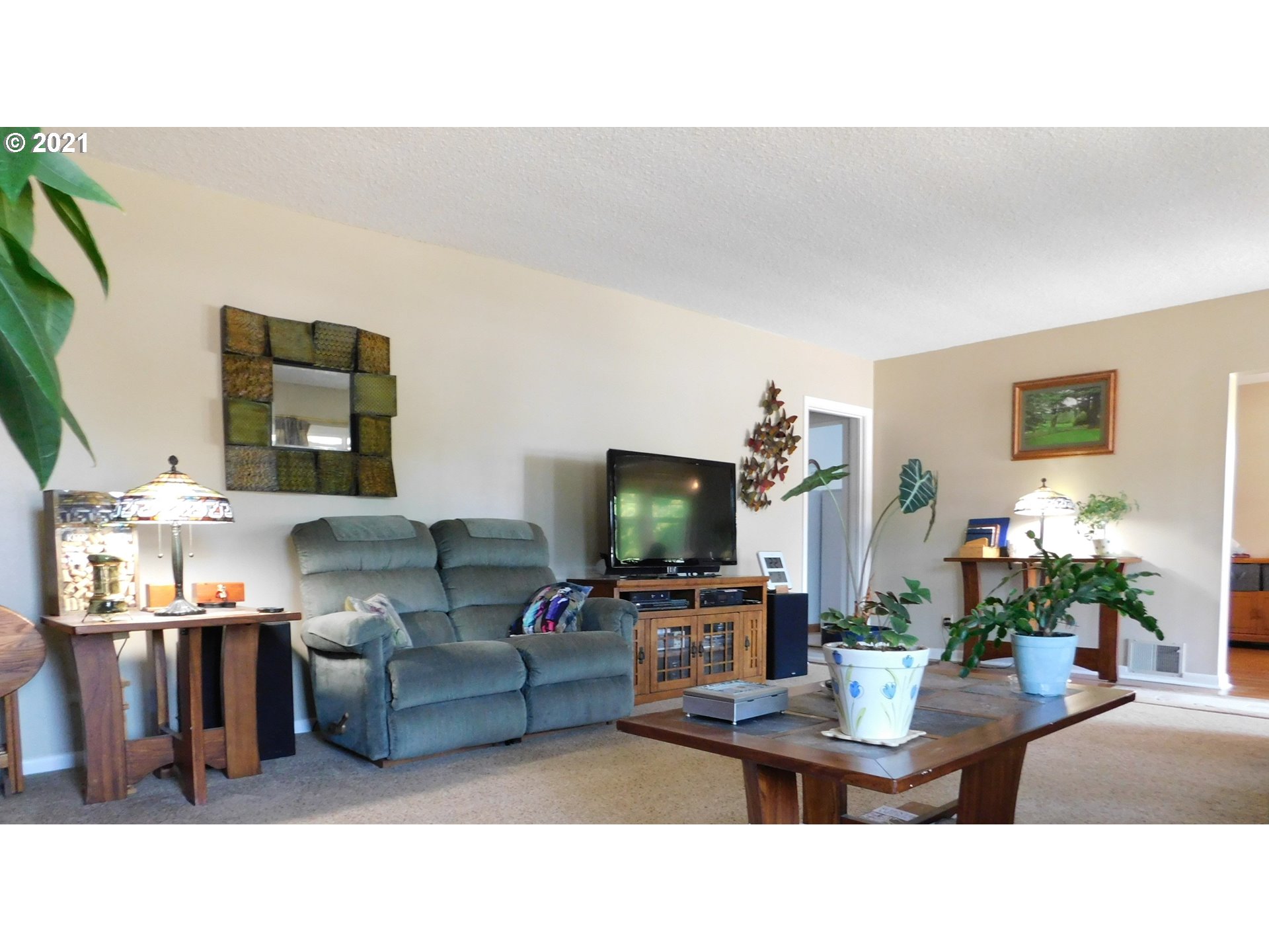 614 5th Street Myrtle Point, OR 97458 - Photo 6 of 28 Gallery Image 6