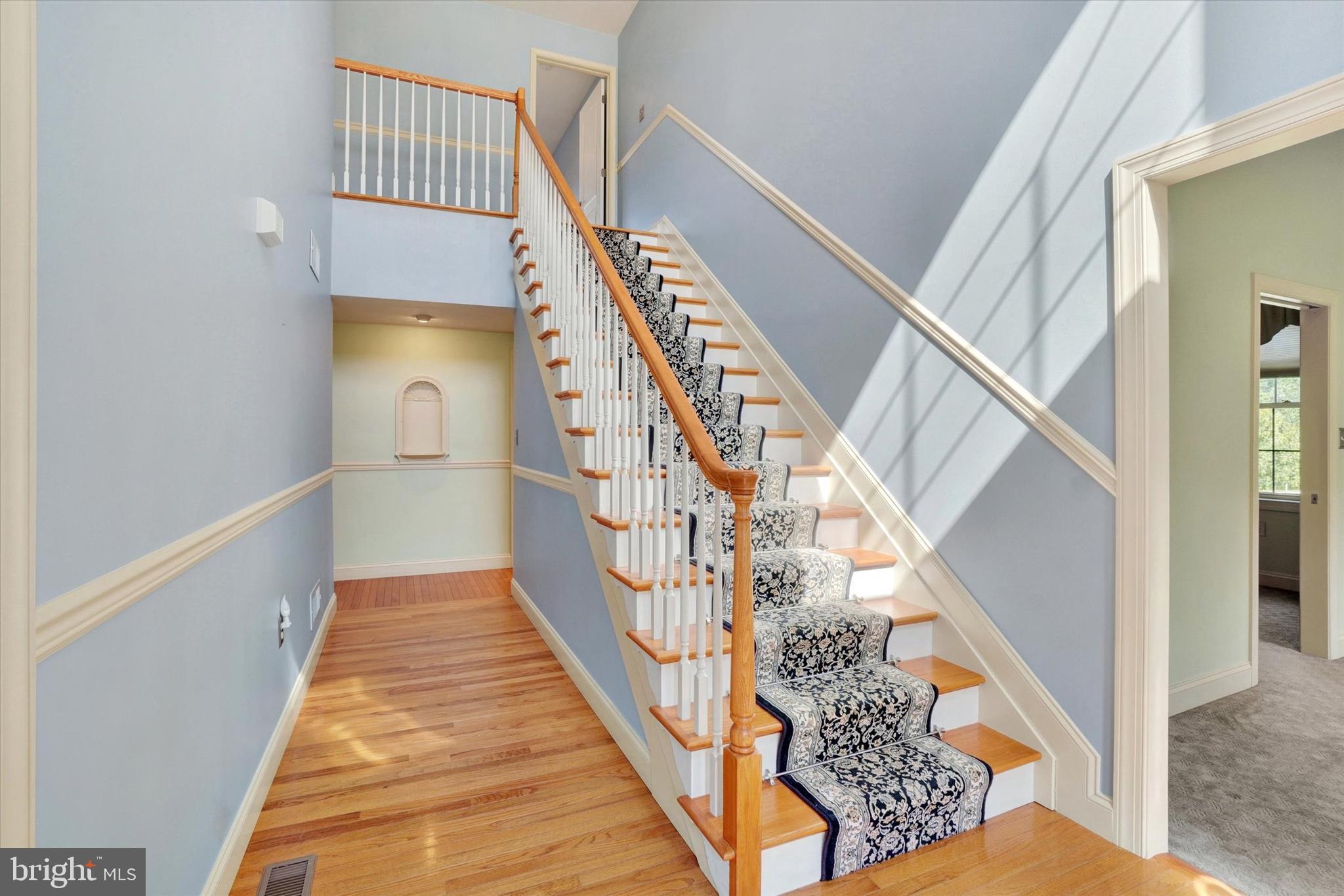 639 Chestnut Hill Road York, PA 17402 - Photo 2 of 51 2-Story Entry Foyer