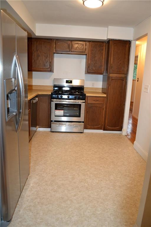 623 Snowball Road Monroeville, PA 15146 - Photo 11 of 23 KITCHEN Be the first to enjoy the new stainless steel gas stove, side-by-side refrigerator and dishwasher. The kitchen allows enough space for a bistro set to sit and enjoy your breakfast....