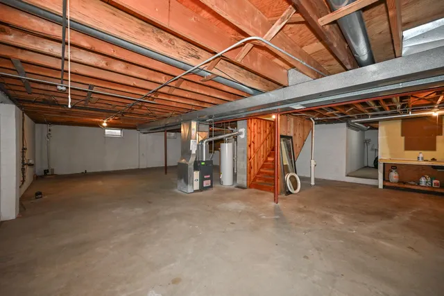 $359,900 | 1636 West Fairfield Court, Glendale, WI 53209