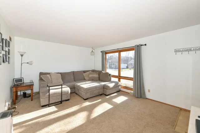 $359,900 | 1636 West Fairfield Court, Glendale, WI 53209