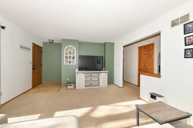 $350,000 | 1636 West Fairfield Court, Glendale, WI 53209