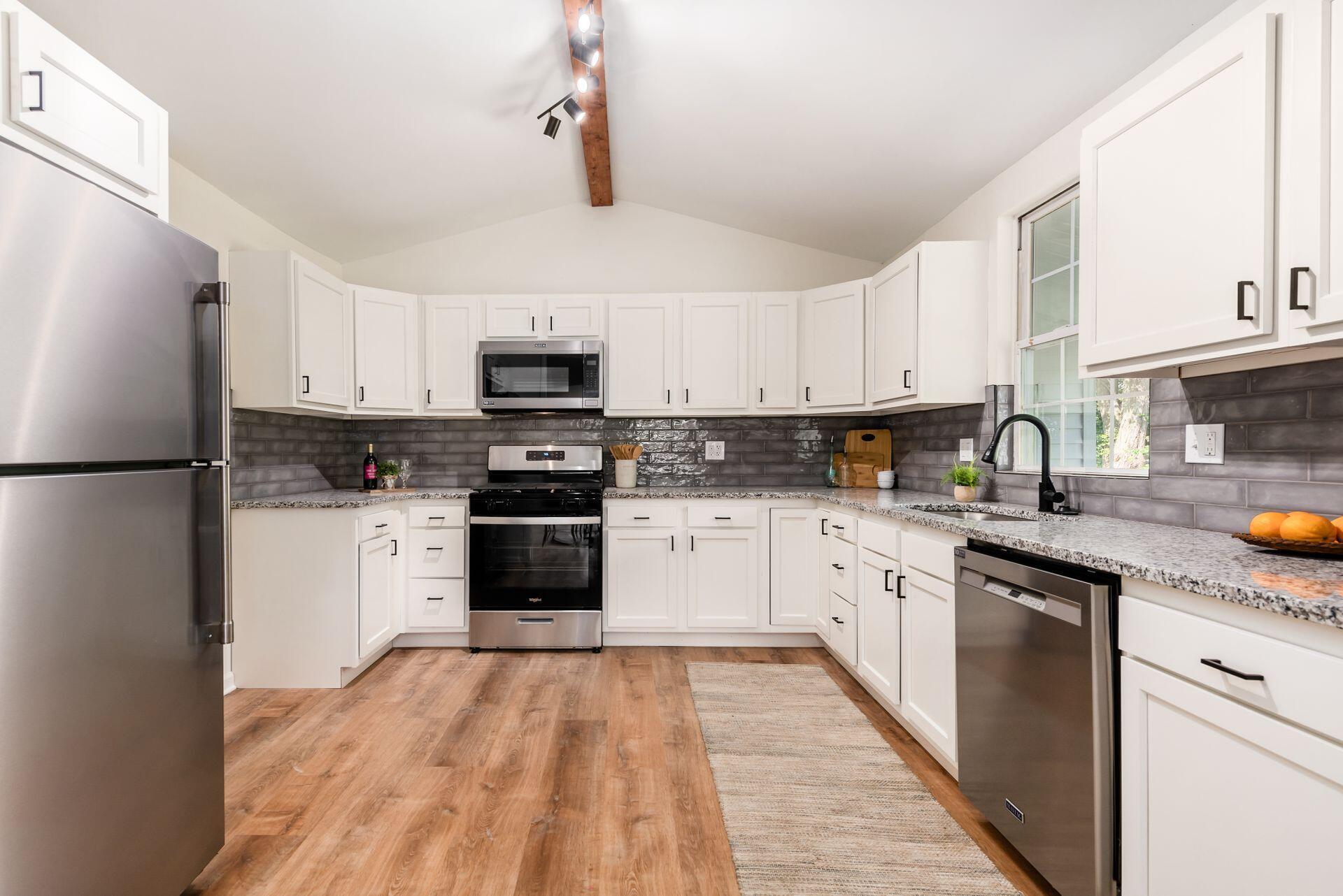 1260 Koebel Road Columbus, OH 43207 - Photo 13 of 40 010_719b_W 1260 Koebel Rd-022