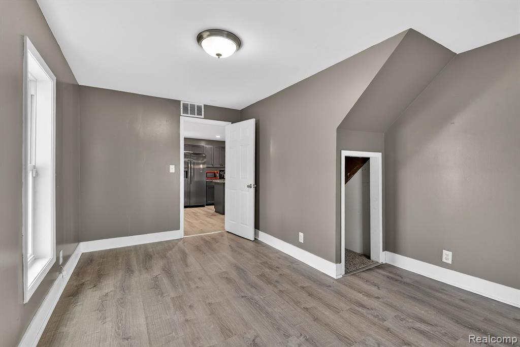 12751 Jones Street Carleton, MI 48117 - Photo 24 of 41