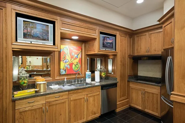 $2,395 | 500 East Grant Street, Unit 2207, Minneapolis, MN 55404