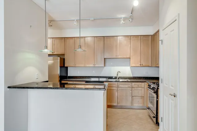 $2,395 | 500 East Grant Street, Unit 2207, Minneapolis, MN 55404