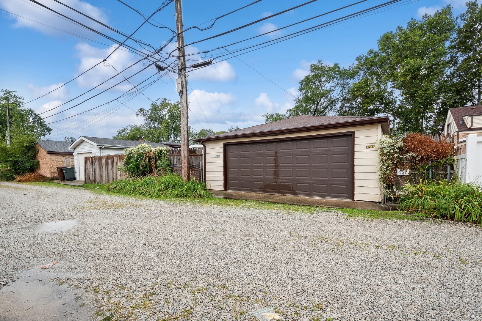 7515 East Prairie Road Skokie, IL 60076 - Photo 27 of 28 Gallery Image 27