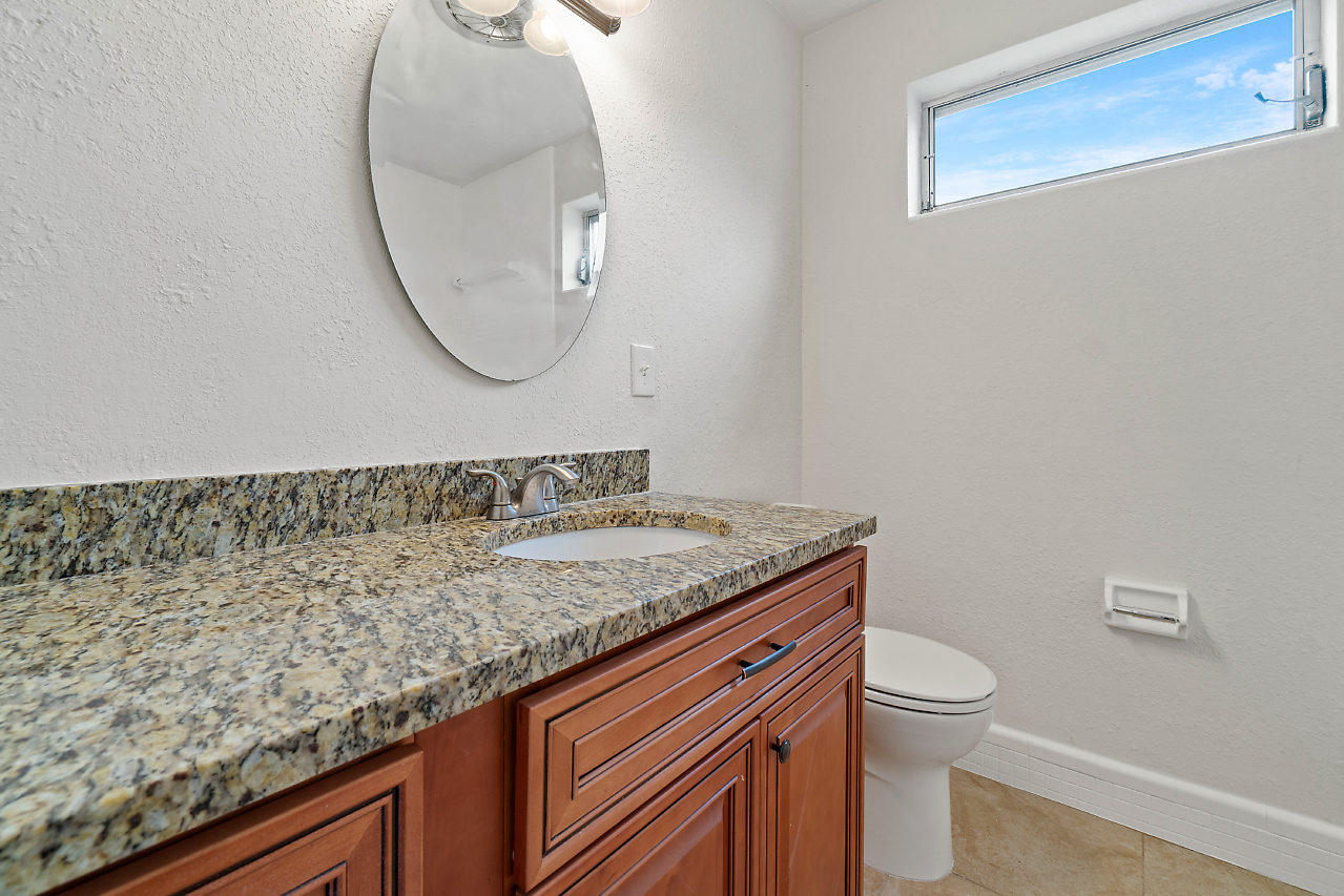 913 Northwest New Providence Road Stuart, FL 34994 - Photo 17 of 34 017-913NewProvidence-Stuart-FL-small