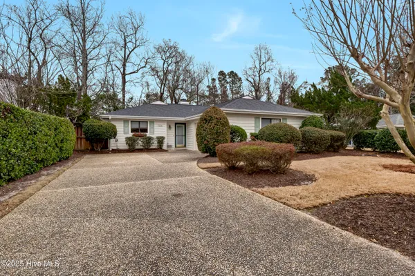 $2,900 | 7204 Lounsberry Court, Wilmington, NC 28405