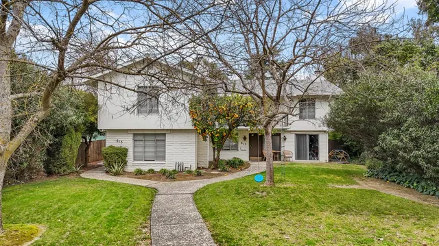$1,100,000 | 615 11th Street, Davis, CA 95616