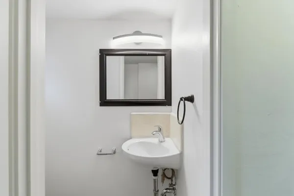 $1,100,000 | 615 11th Street, Davis, CA 95616