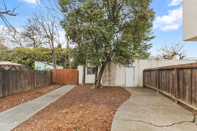 $1,100,000 | 615 11th Street, Davis, CA 95616