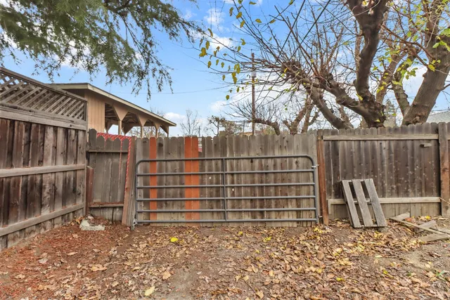 $1,100,000 | 615 11th Street, Davis, CA 95616