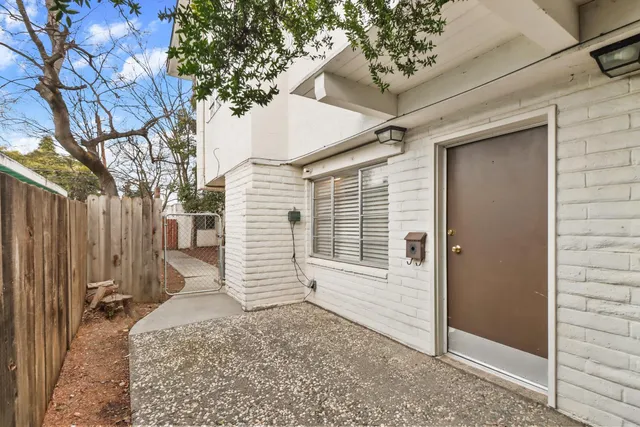 $1,100,000 | 615 11th Street, Davis, CA 95616