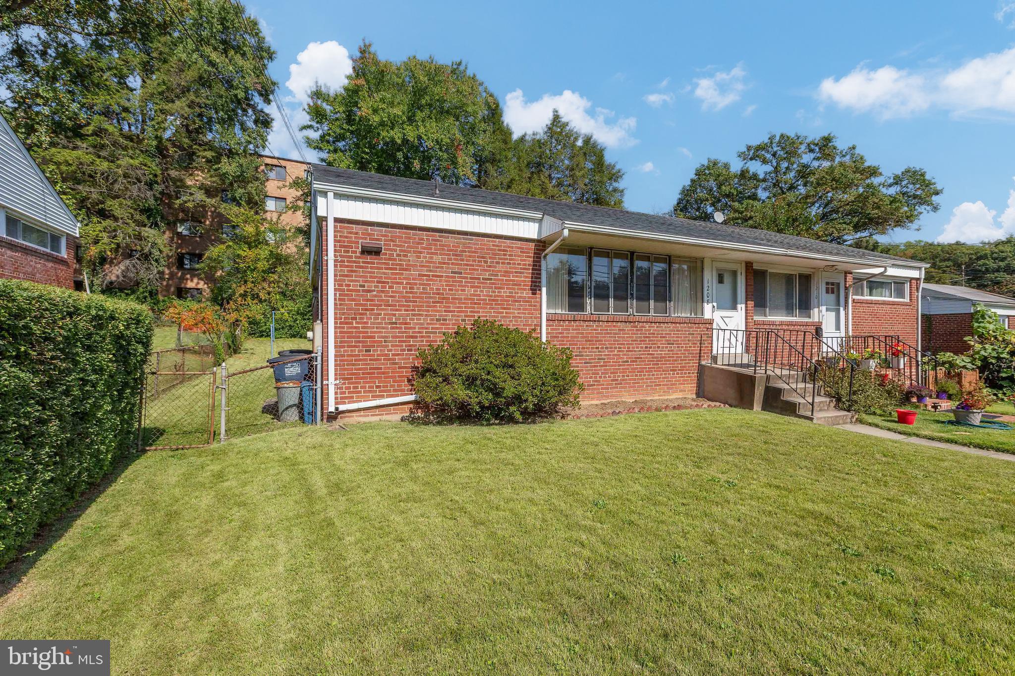 1208 Ruatan Street Silver Spring, MD 20903 - Photo 3 of 25