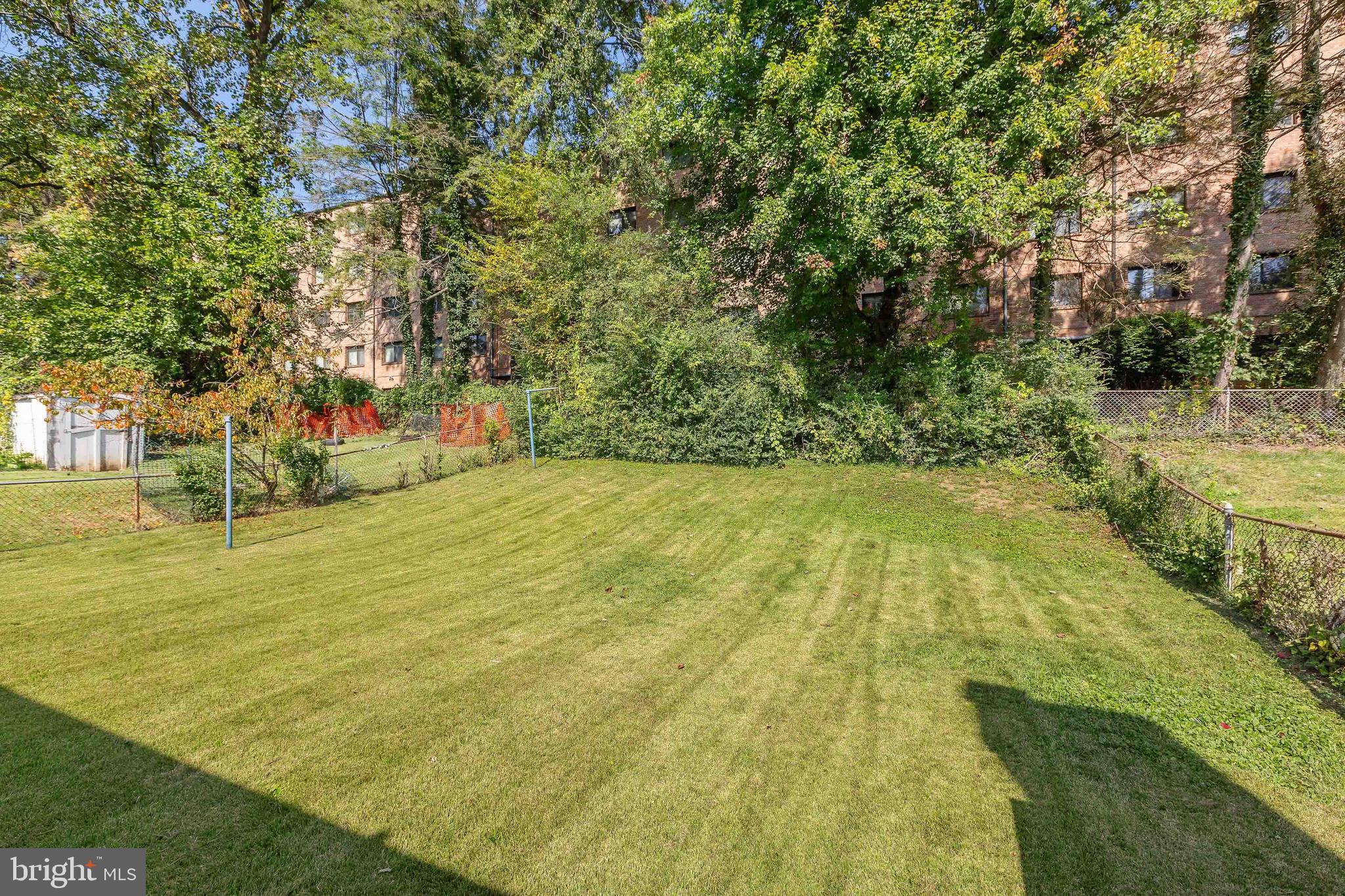 1208 Ruatan Street Silver Spring, MD 20903 - Photo 4 of 25