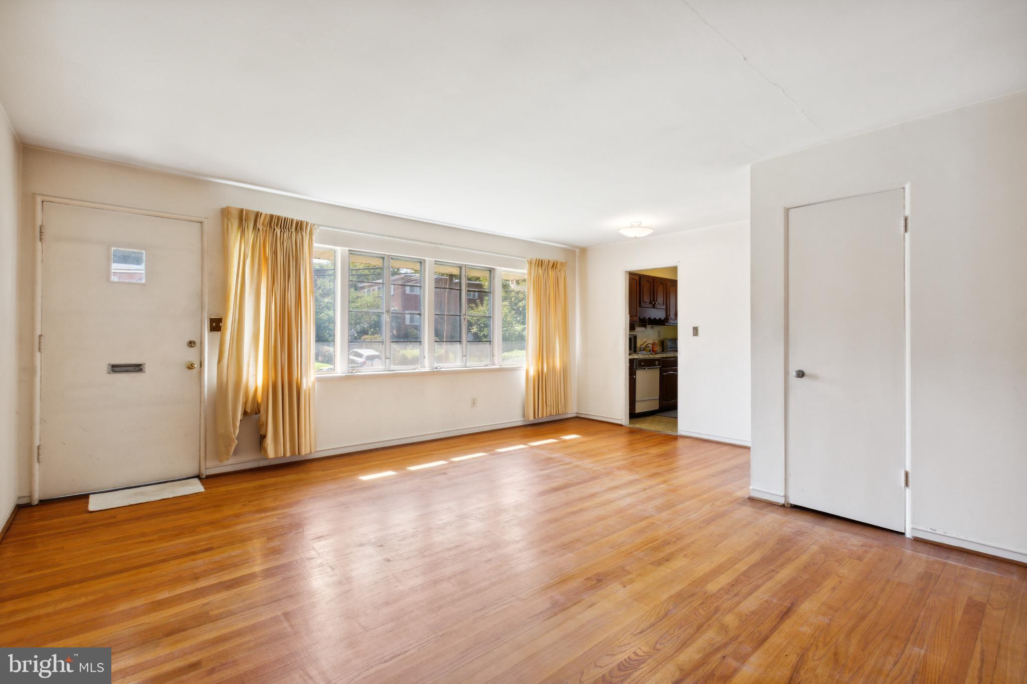 1208 Ruatan Street Silver Spring, MD 20903 - Photo 7 of 25