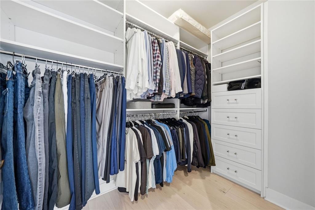 1163 Rivard Circle Northwest Atlanta, GA 30318 - Photo 20 of 48