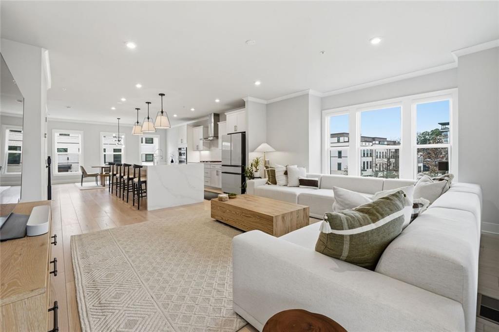 1163 Rivard Circle Northwest Atlanta, GA 30318 - Photo 9 of 48