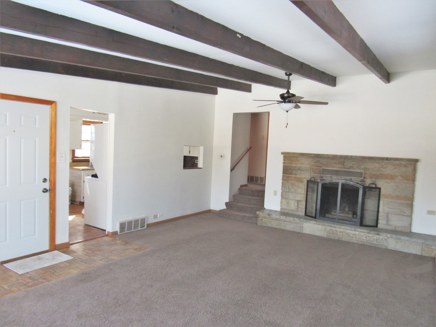 38156 North Watts Avenue Spring Grove, IL 60081 - Photo 3 of 25