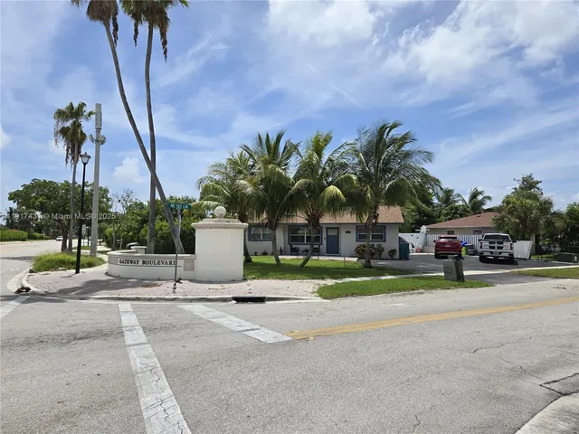 $2,950 | 2190 Northeast 1st Lane, Boynton Beach, FL 33435