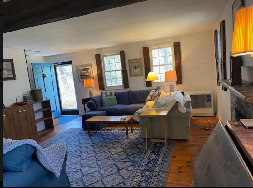 318 Lamberts Cove Road West Tisbury, MA 02568 - Photo 4 of 10