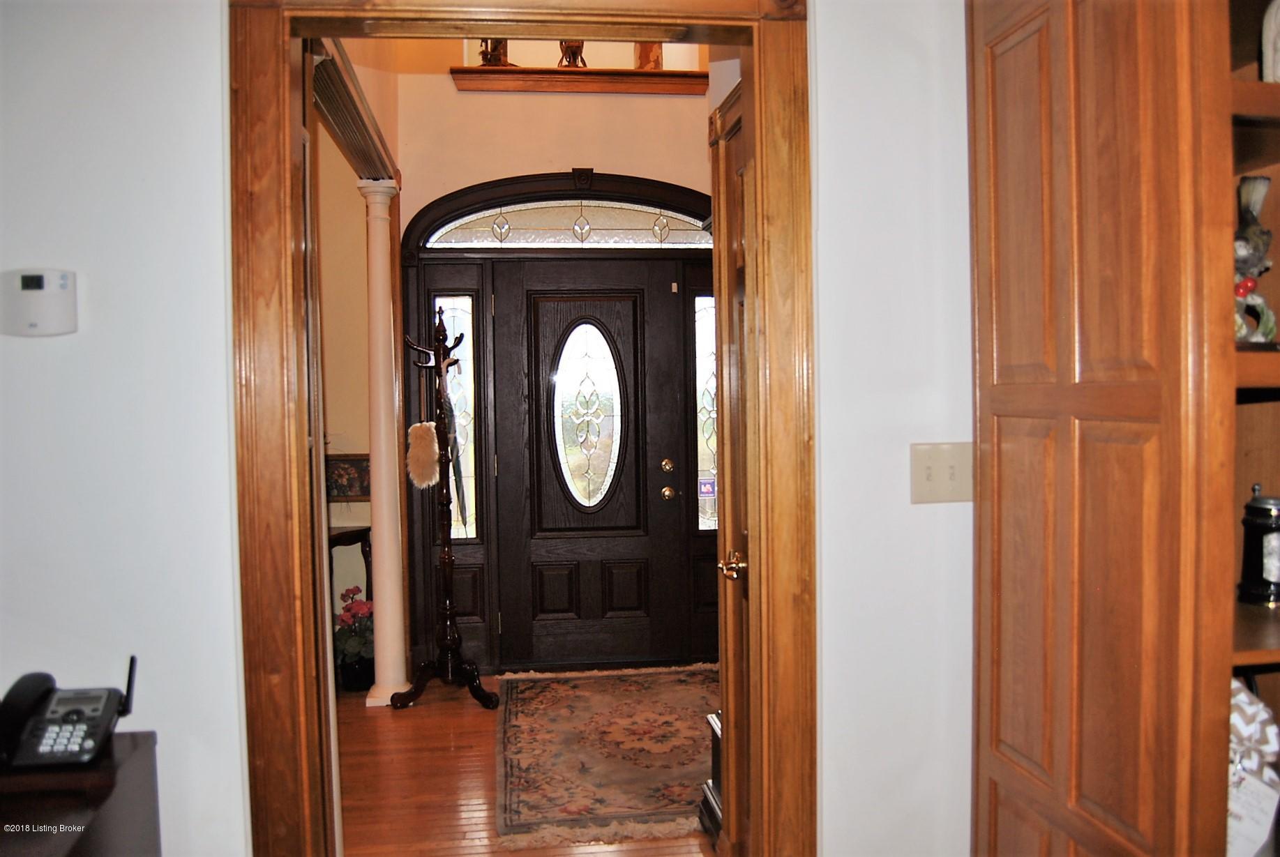 884 Clark School Road Clarkson, KY 42726 - Photo 21 of 44 Entry foyer
