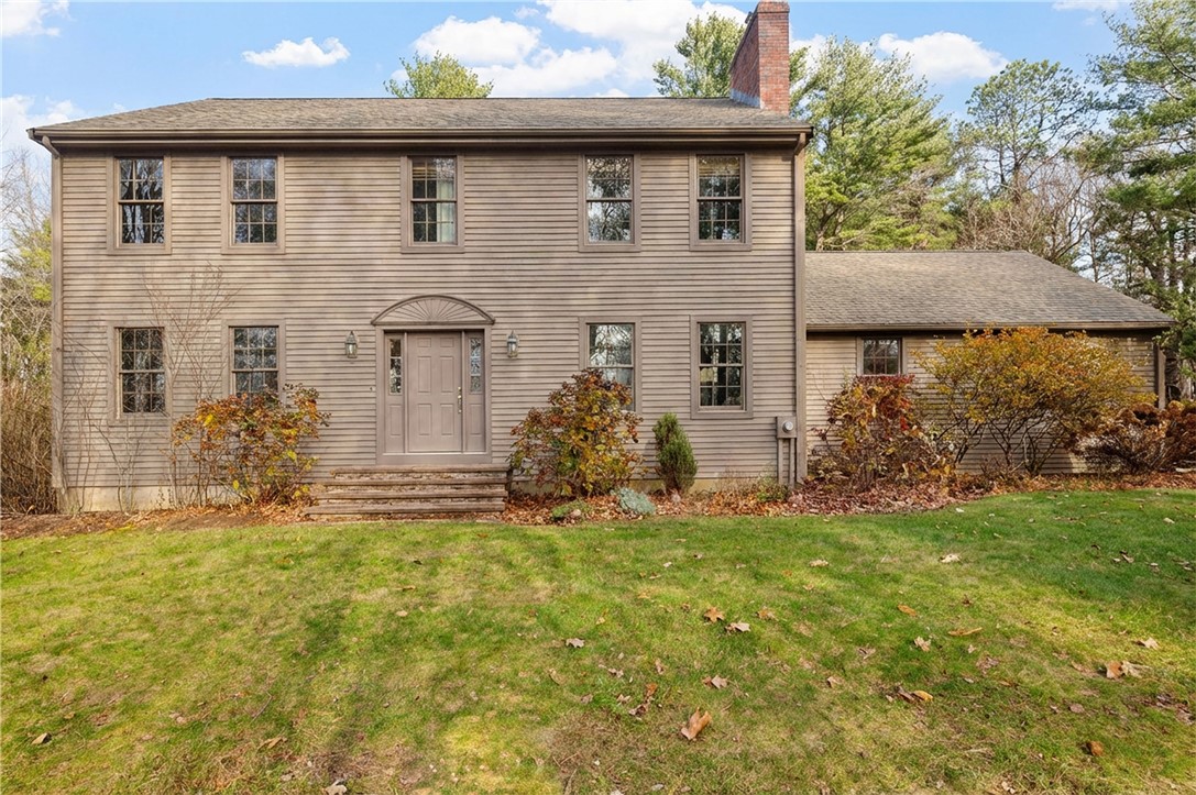 38 Clark Road Smithfield, RI 02917 - Photo 3 of 34