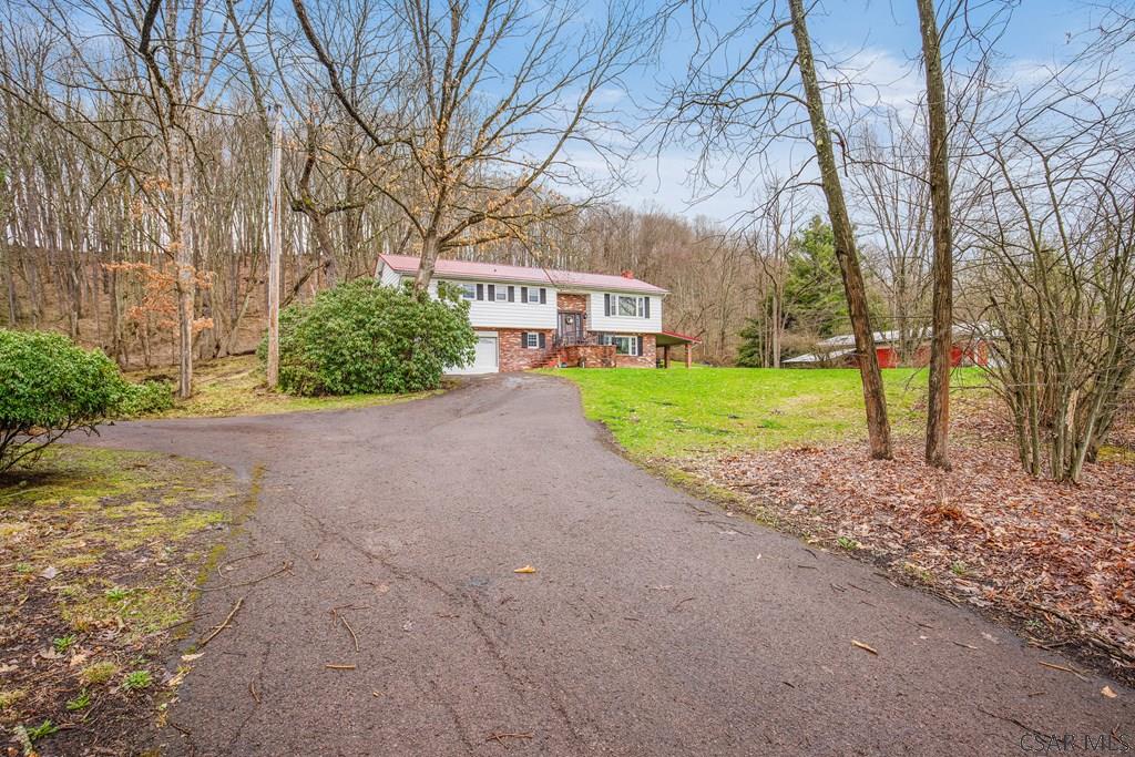4627 Water Level Road Rockwood, PA 15557 - Photo 3 of 28