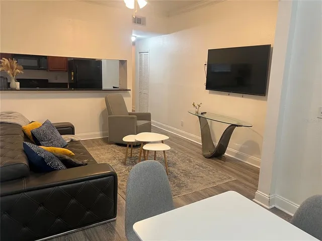 $2,000 | 203 South Westland Avenue, Unit 2, Tampa, FL 33606