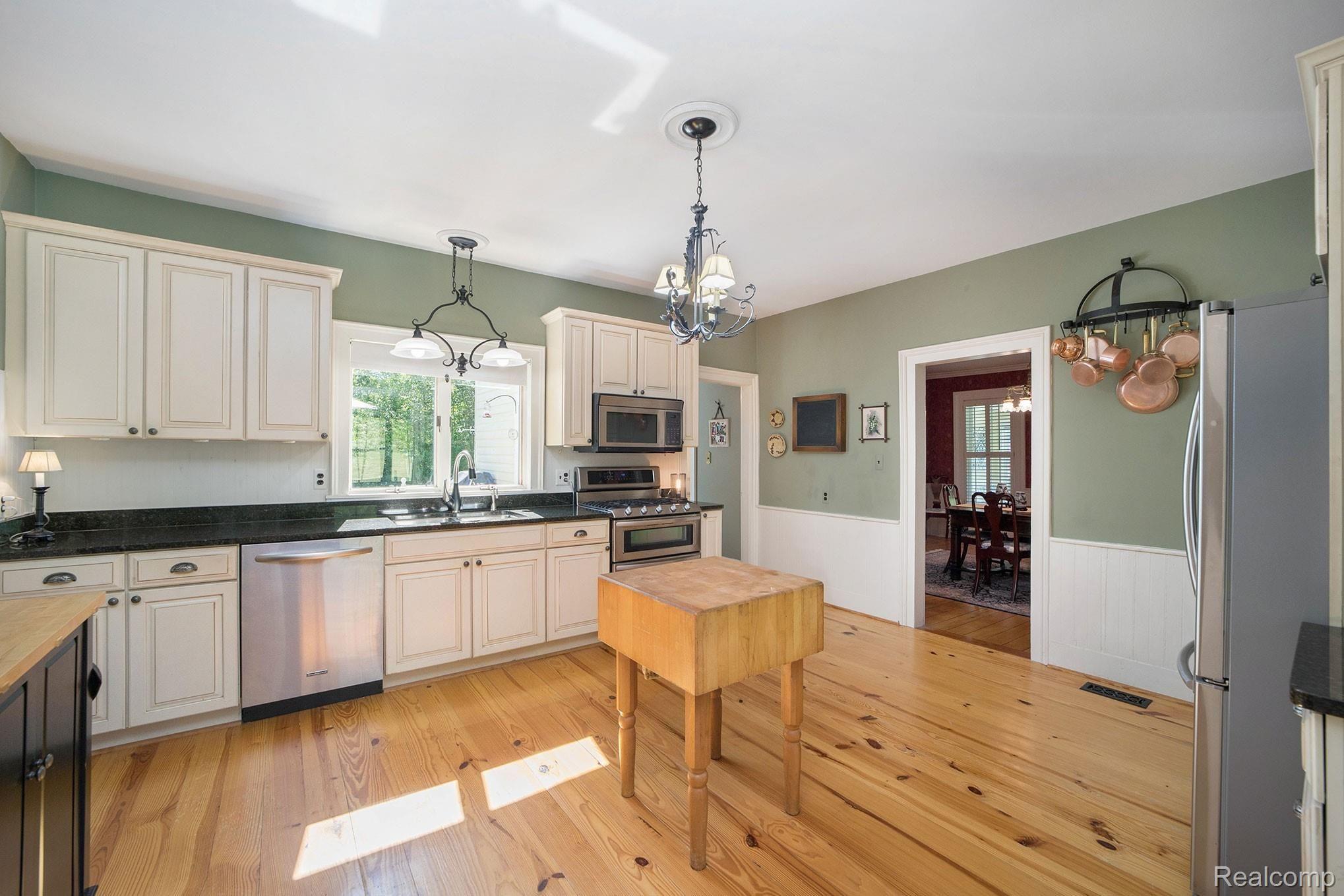 12220 Scott Road Davisburg, MI 48350 - Photo 11 of 48 017A4172.jpg