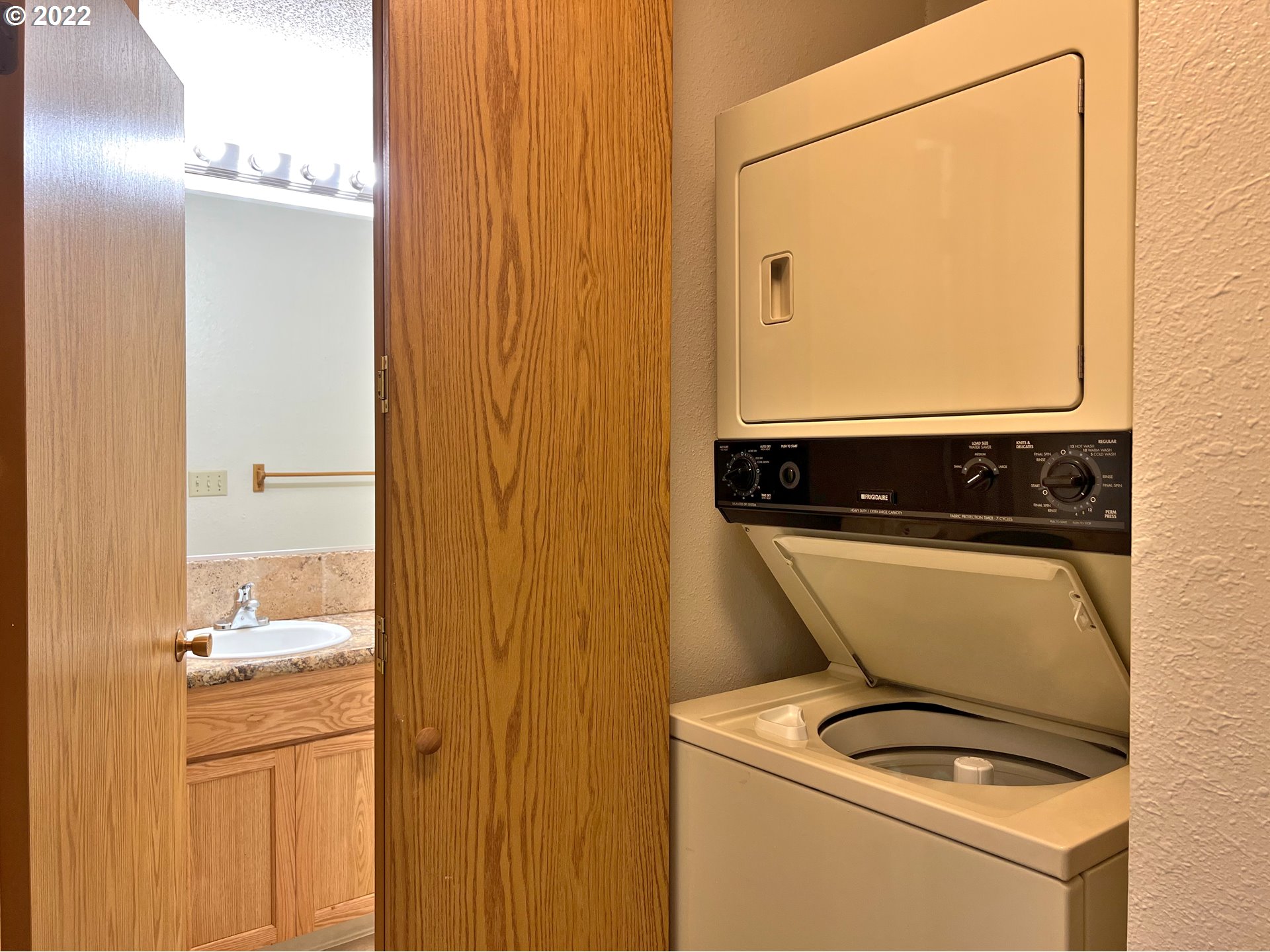 11040 Southwest Greenburg Road, Unit 104 Tigard, OR 97223 - Photo 15 of 21 Gallery Image 15