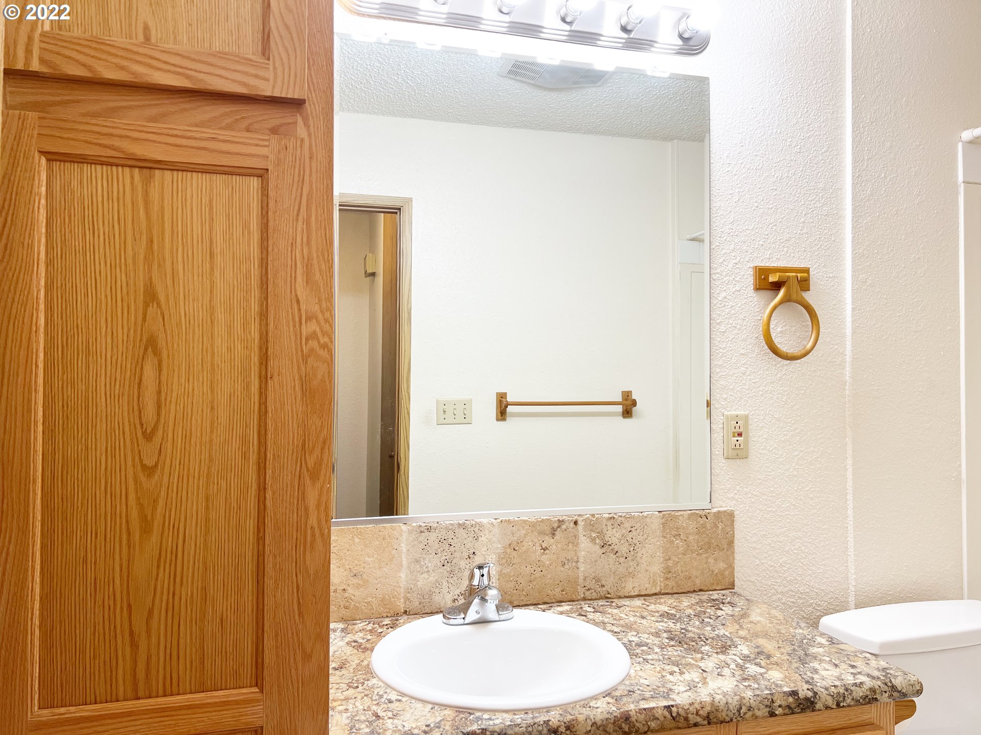 11040 Southwest Greenburg Road, Unit 104 Tigard, OR 97223 - Photo 16 of 21 Gallery Image 16