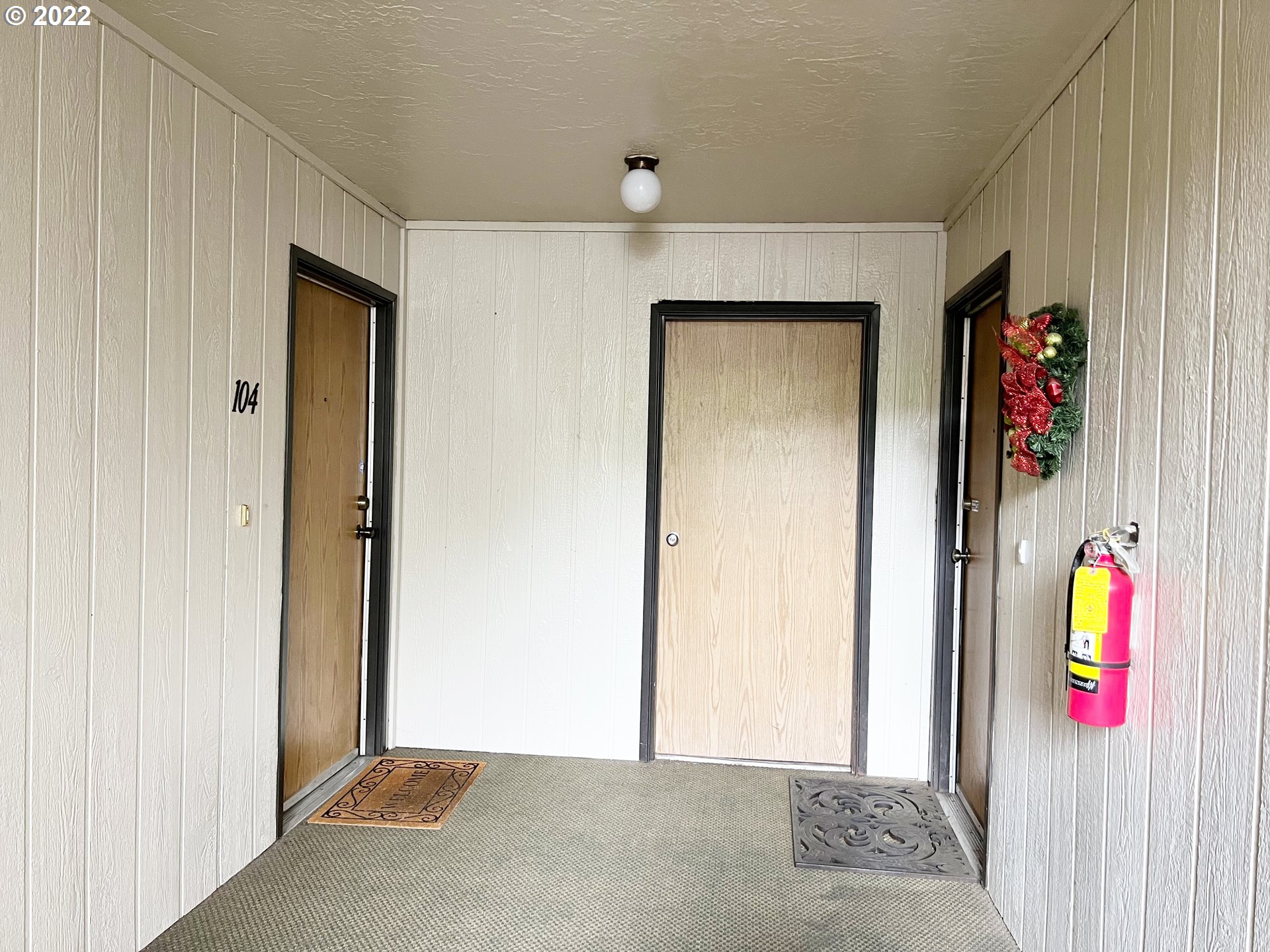 11040 Southwest Greenburg Road, Unit 104 Tigard, OR 97223 - Photo 3 of 21 Gallery Image 3