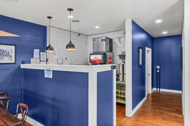 $600,000 | 125 South Market Street, Paxton, IL 60957