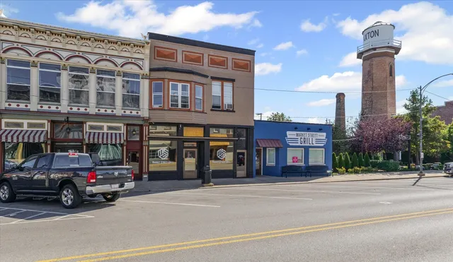 $600,000 | 125 South Market Street, Paxton, IL 60957