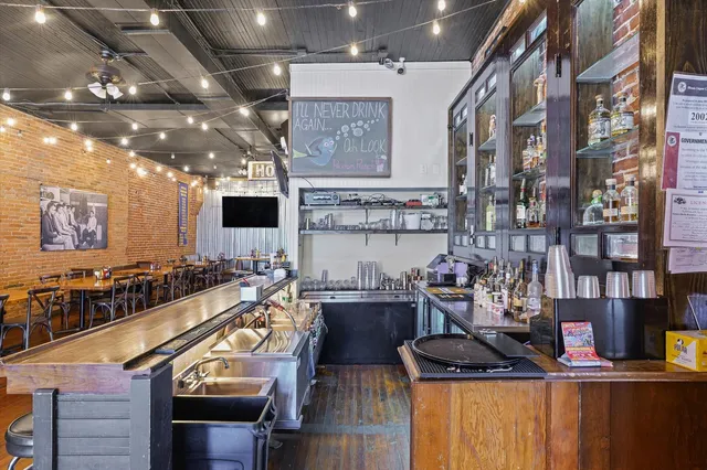 $600,000 | 125 South Market Street, Paxton, IL 60957