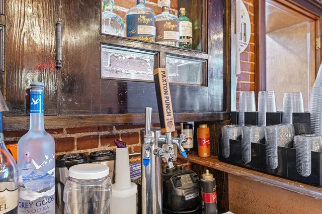 $600,000 | 125 South Market Street, Paxton, IL 60957