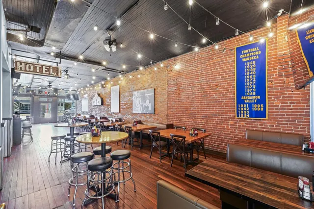 $600,000 | 125 South Market Street, Paxton, IL 60957