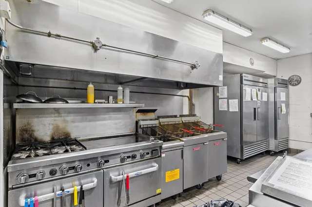 $600,000 | 125 South Market Street, Paxton, IL 60957